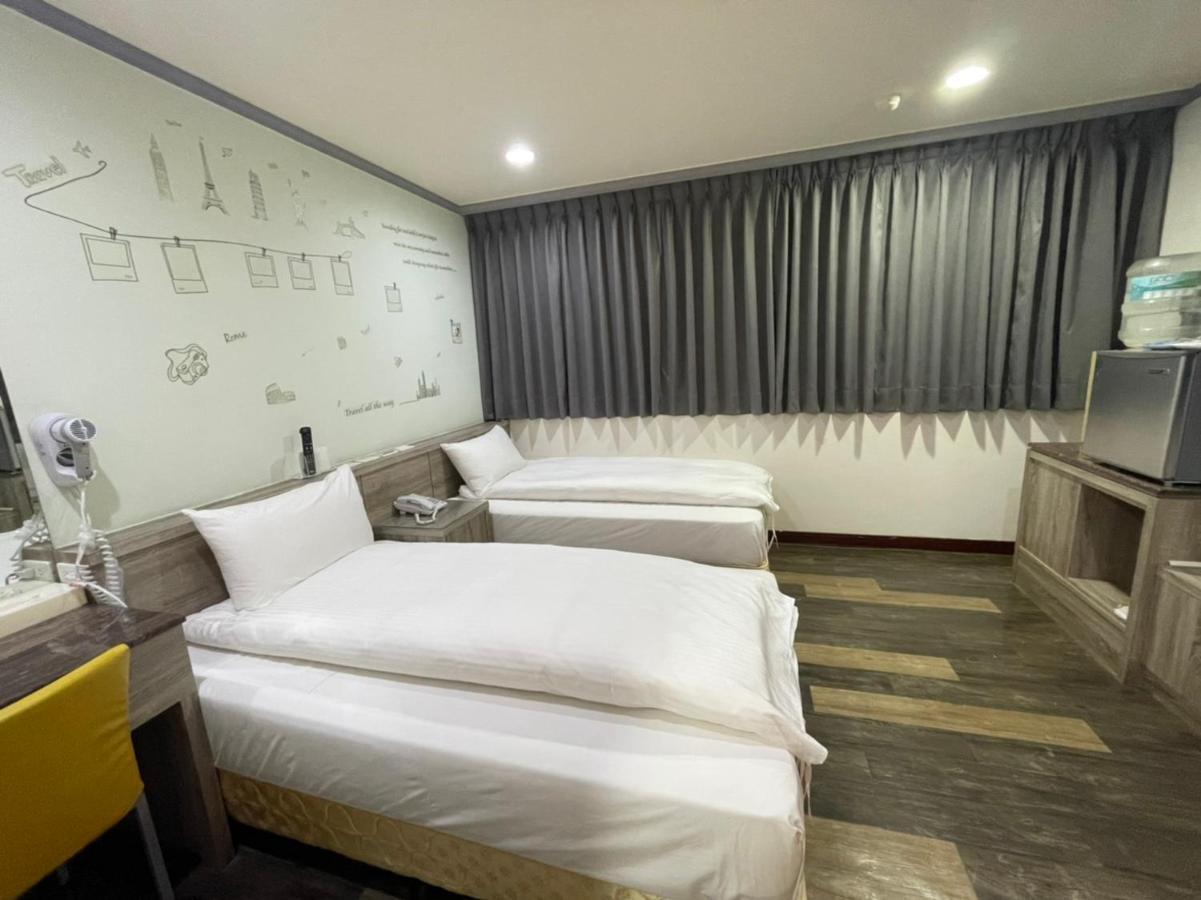 A22 Wei Lu Hotel Čung-li Exteriér fotografie