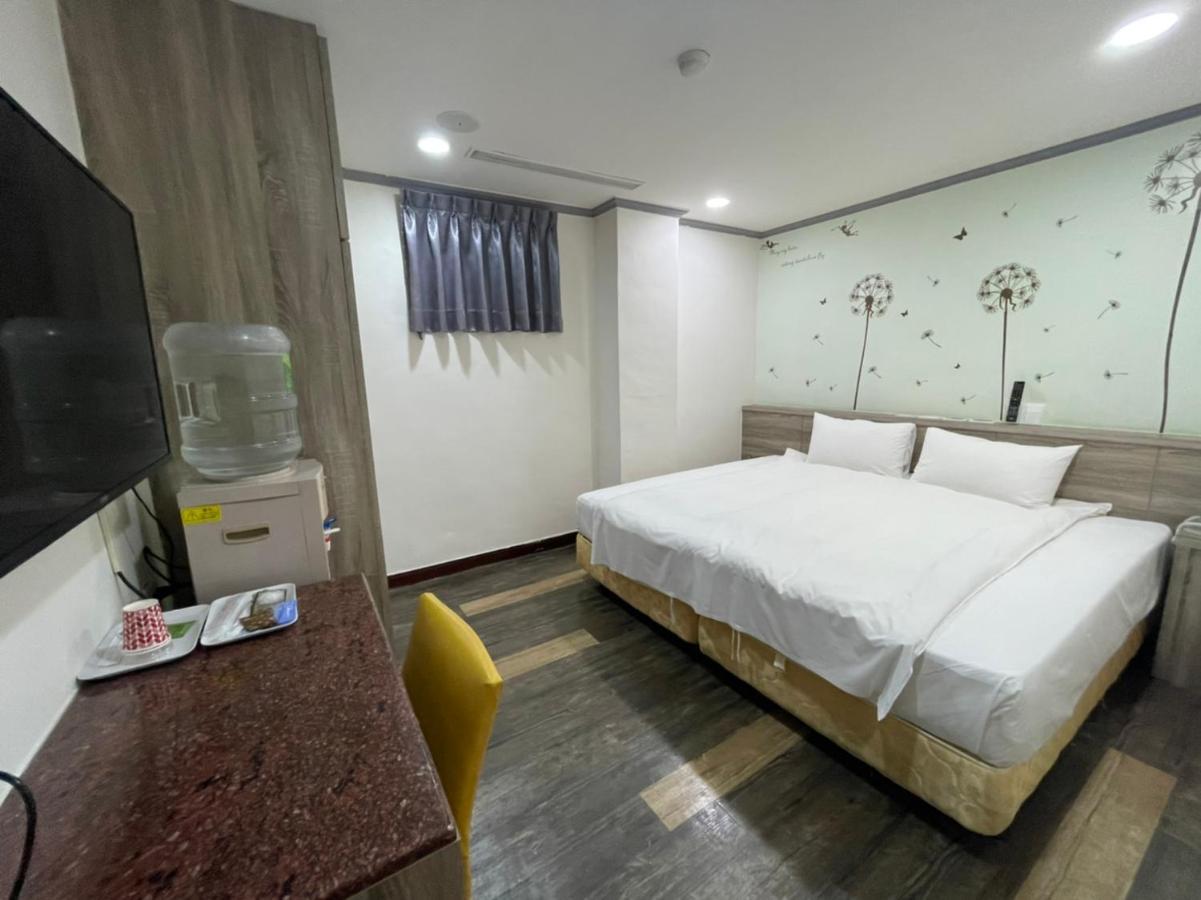A22 Wei Lu Hotel Čung-li Exteriér fotografie