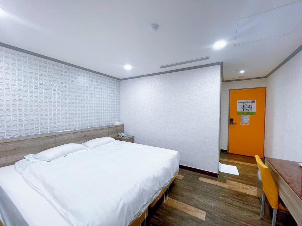 A22 Wei Lu Hotel Čung-li Exteriér fotografie