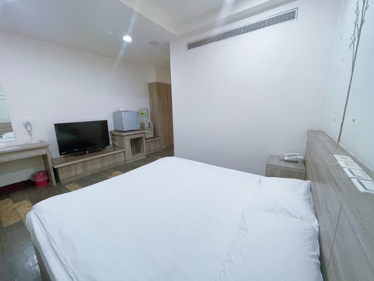 A22 Wei Lu Hotel Čung-li Exteriér fotografie