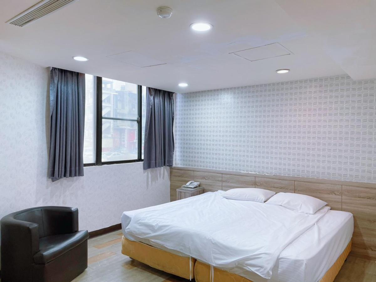 A22 Wei Lu Hotel Čung-li Exteriér fotografie